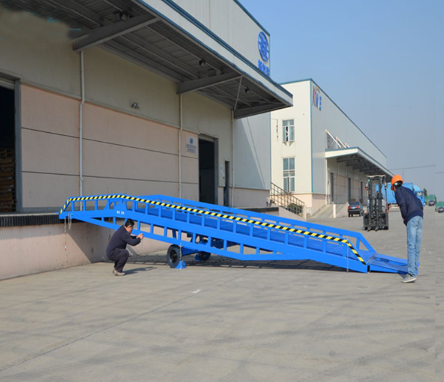 屯昌移动式登车桥应用
